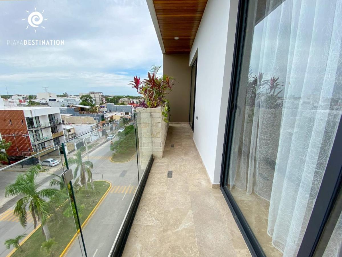 Calle 38 St Menesse 38 *